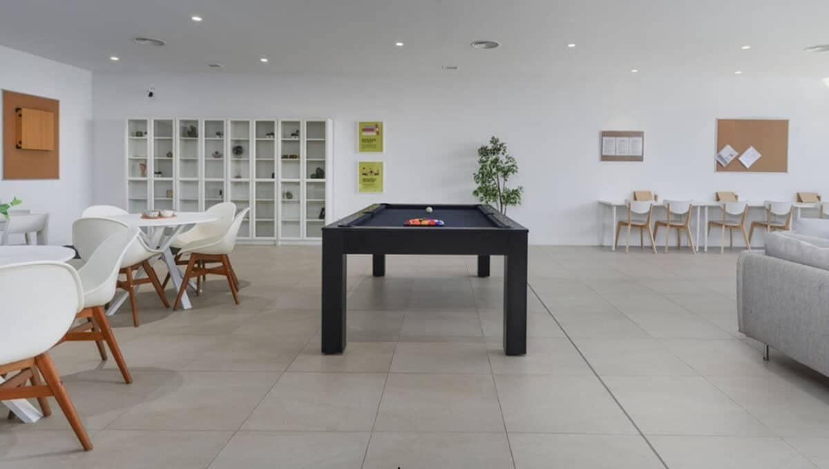 2 makuuhuone Huoneisto myytävänä paikassa La Duquesa / Puerto de la Duquesa mukana uima-altaan - 399 000 € (Ref: 9756256)