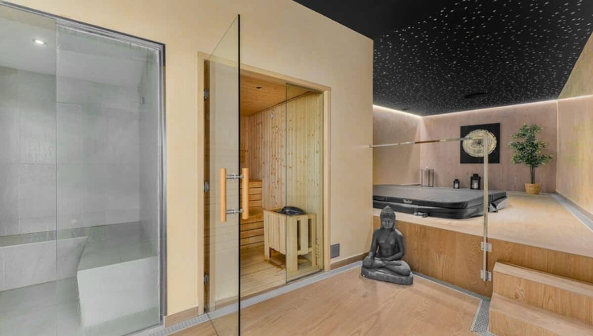 2 makuuhuone Huoneisto myytävänä paikassa La Duquesa / Puerto de la Duquesa mukana uima-altaan - 399 000 € (Ref: 9756256)