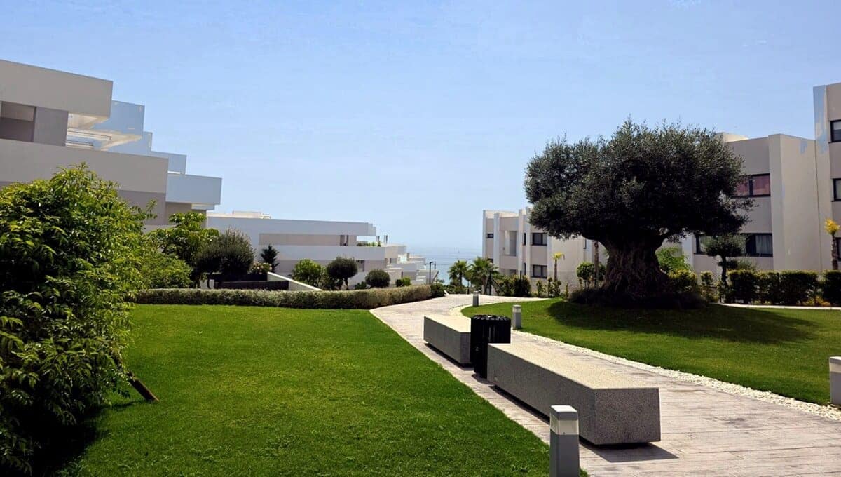 2 sypialnia Apartament na sprzedaż w La Duquesa / Puerto de la Duquesa z basenem - 399 000 € (Ref: 9756256)
