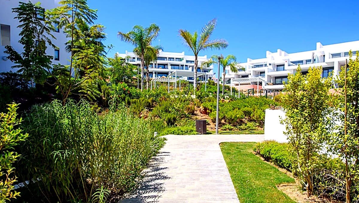 2 sypialnia Apartament na sprzedaż w La Duquesa / Puerto de la Duquesa z basenem - 399 000 € (Ref: 9756256)