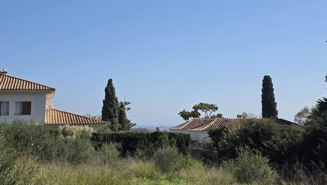 Terrain à Bâtir à vendre à Pueblo Nuevo de Guadiaro, San Roque - 325 000 € (Ref: 9756257)