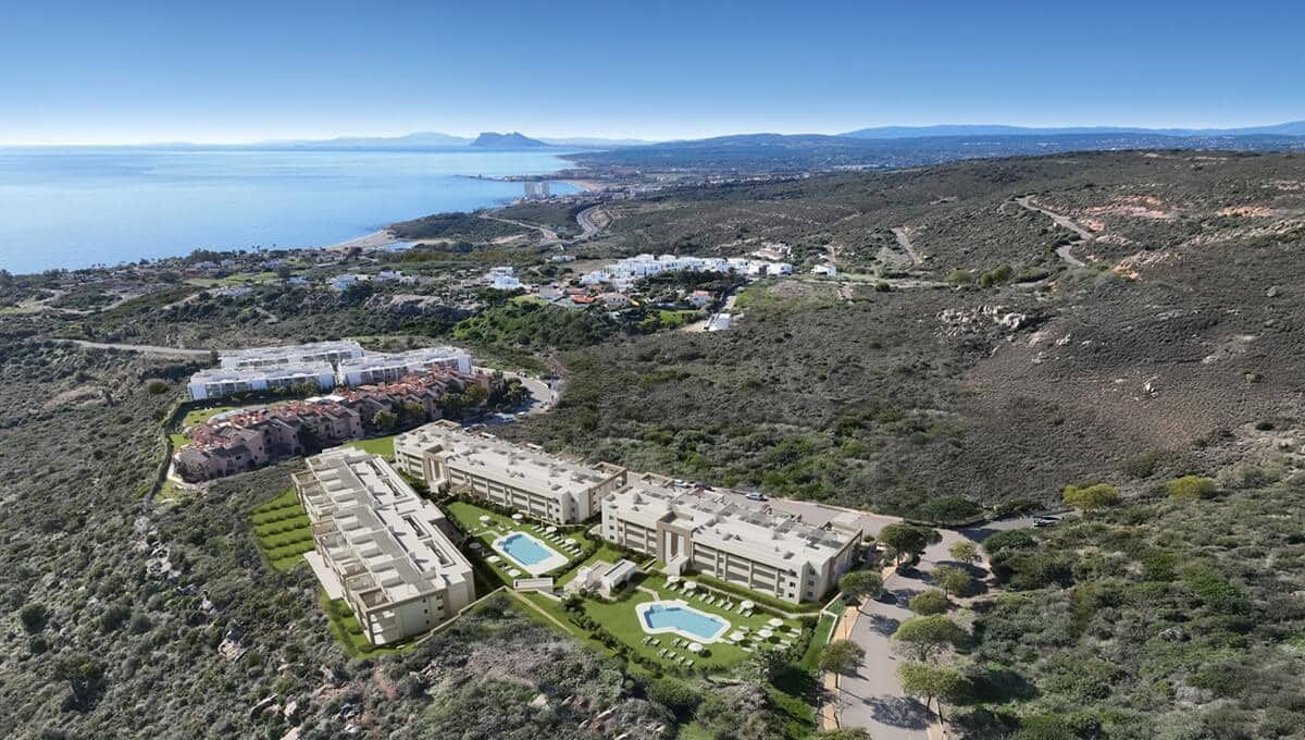 Apartamento de 2 habitaciones en La Duquesa / Puerto de la Duquesa en venta con piscina - 530.000 € (Ref: 9809870)