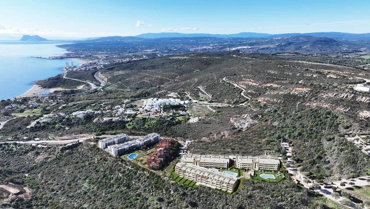 2 slaapkamer Appartement te koop in La Duquesa / Puerto de la Duquesa met zwembad - € 390.000 (Ref: 9809871)