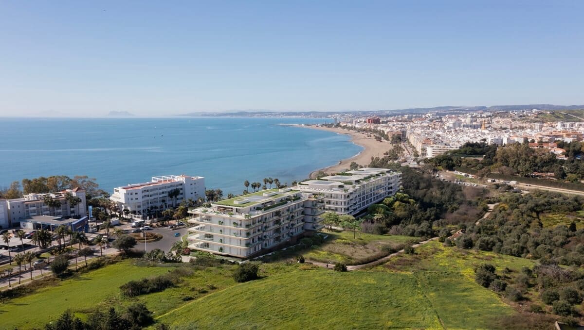 4 bedroom Apartment for sale in Estepona with pool - € 3,700,000 (Ref: 9828221)