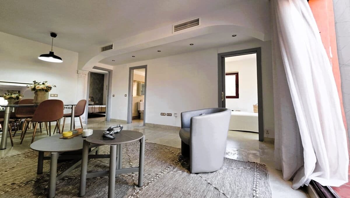 2 slaapkamer Appartement te koop in Estepona met zwembad garage - € 345.000 (Ref: 9883777)