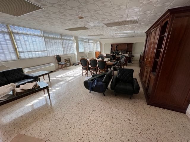 Oficina en Las Palmas de Gran Canaria en venta - 700.000 € (Ref: 9834727)