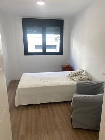 1 bedroom Apartment for rent in Santa Cruz de Tenerife with garage - € 950 (Ref: 9834728)