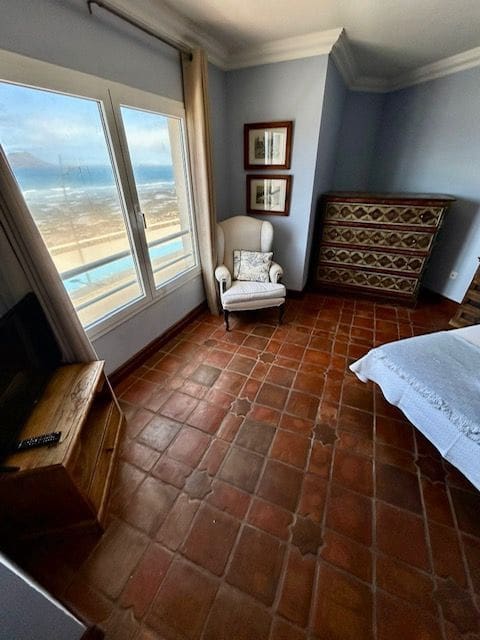 4 bedroom Townhouse for sale in Corralejo - € 870,000 (Ref: 9834732)