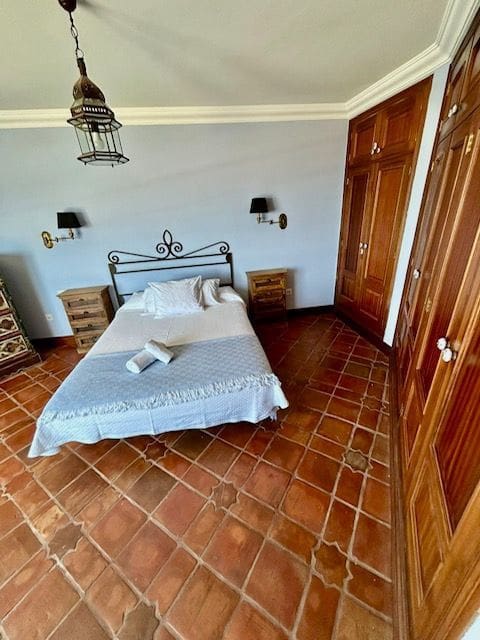 4 bedroom Townhouse for sale in Corralejo - € 870,000 (Ref: 9834732)