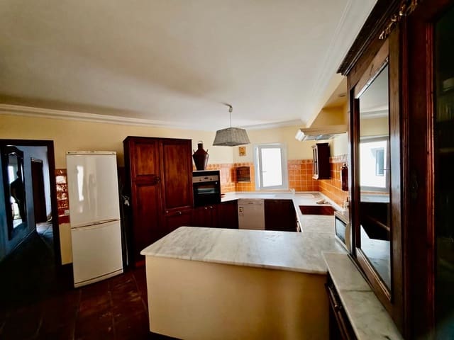 Casa de 4 habitaciones en Corralejo, La Oliva en venta - 870.000 € (Ref: 9834732)