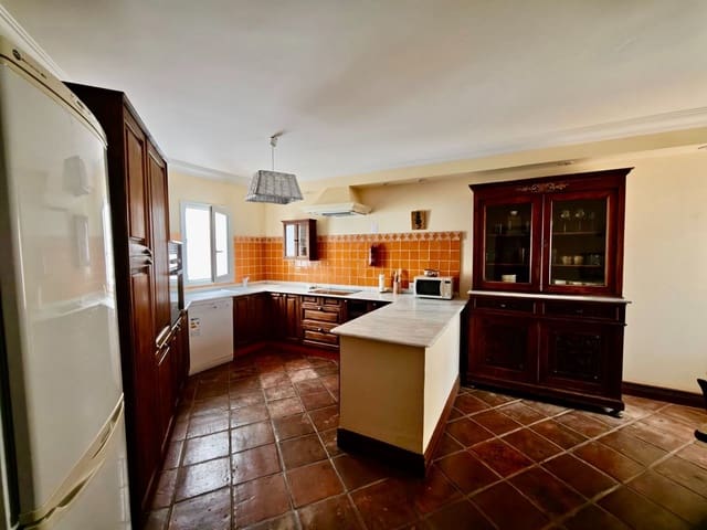 Casa de 4 habitaciones en Corralejo, La Oliva en venta - 870.000 € (Ref: 9834732)