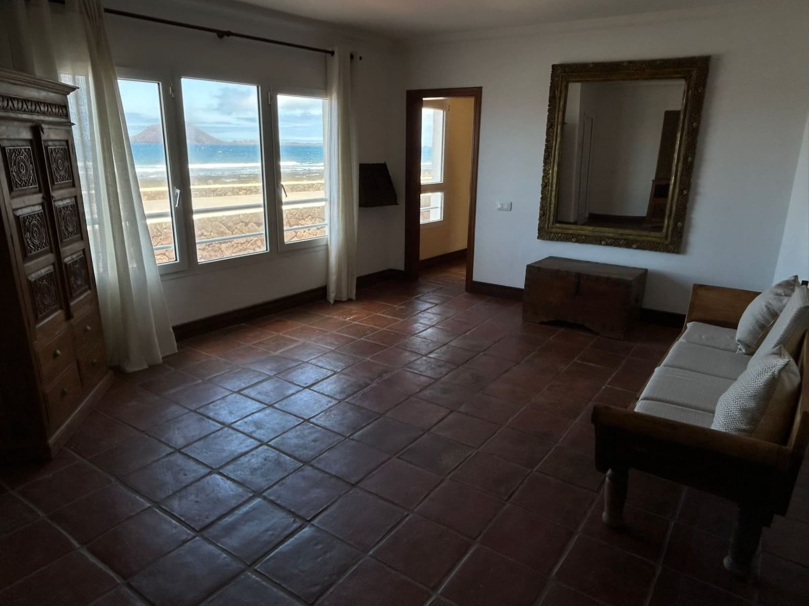 4 bedroom Townhouse for sale in Corralejo - € 870,000 (Ref: 9834732)