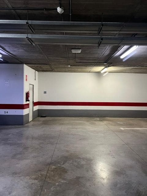 Garage for rent in Santa Cruz de Tenerife - € 120 (Ref: 9834733)