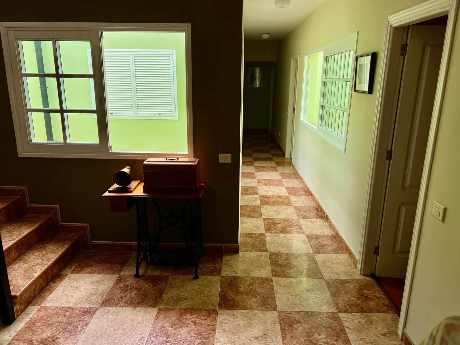 4 camera da letto Villa in vendita in San Cristobal de La Laguna - 800.000 € (Rif: 9834737)