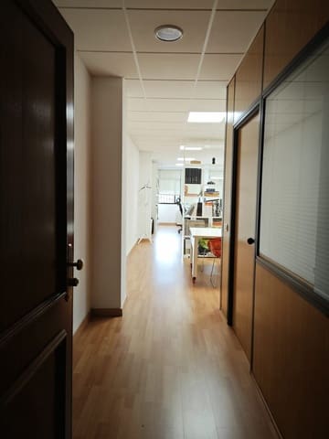 1 soverom Kontor til salgs i Santa Cruz de Tenerife - € 185 000 (Ref: 9834738)