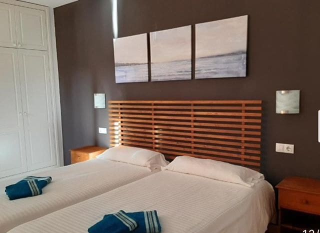 3 bedroom Villa for sale in Corralejo with pool garage - € 480,000 (Ref: 9834744)