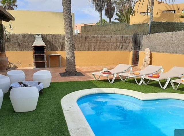3 camera da letto Villa in vendita in Corralejo, La Oliva con piscina garage - 480.000 € (Rif: 9834744)