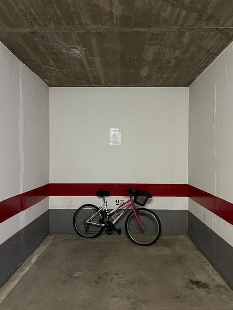 Garage for rent in Santa Cruz de Tenerife - € 120 (Ref: 9834745)