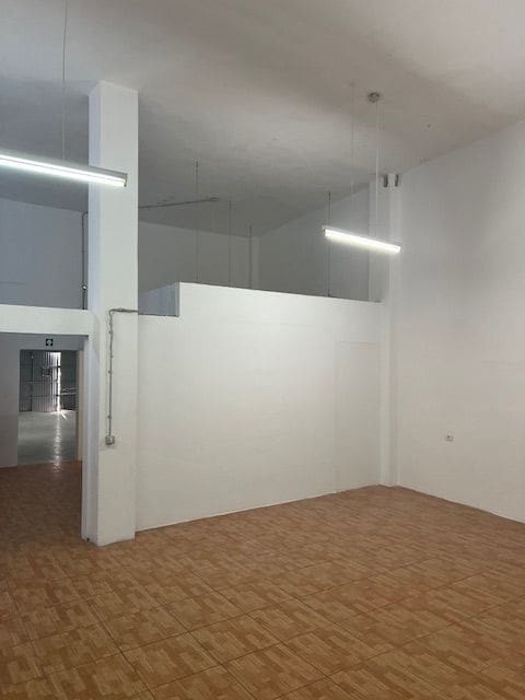 1 bedroom Commercial for sale in Santa Cruz de Tenerife - € 209,000 (Ref: 9834746)