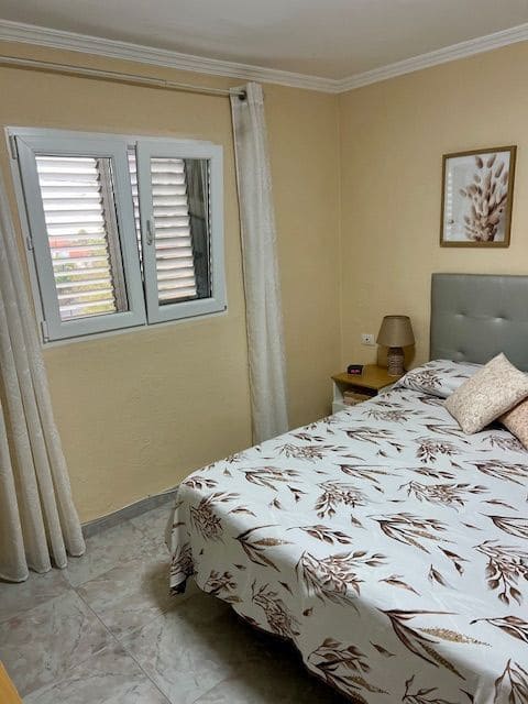 3 chambre Villa/Maison Semi-Mitoyenne à vendre à Tacoronte avec garage - 299 000 € (Ref: 9834748)