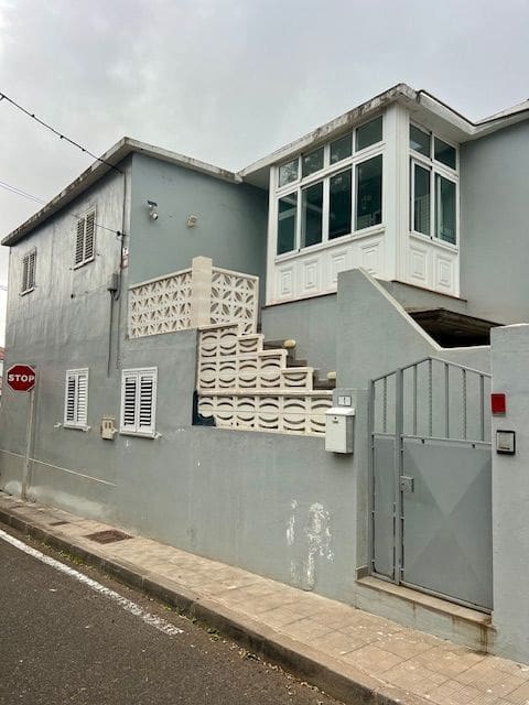 3 chambre Villa/Maison Semi-Mitoyenne à vendre à Tacoronte avec garage - 299 000 € (Ref: 9834748)