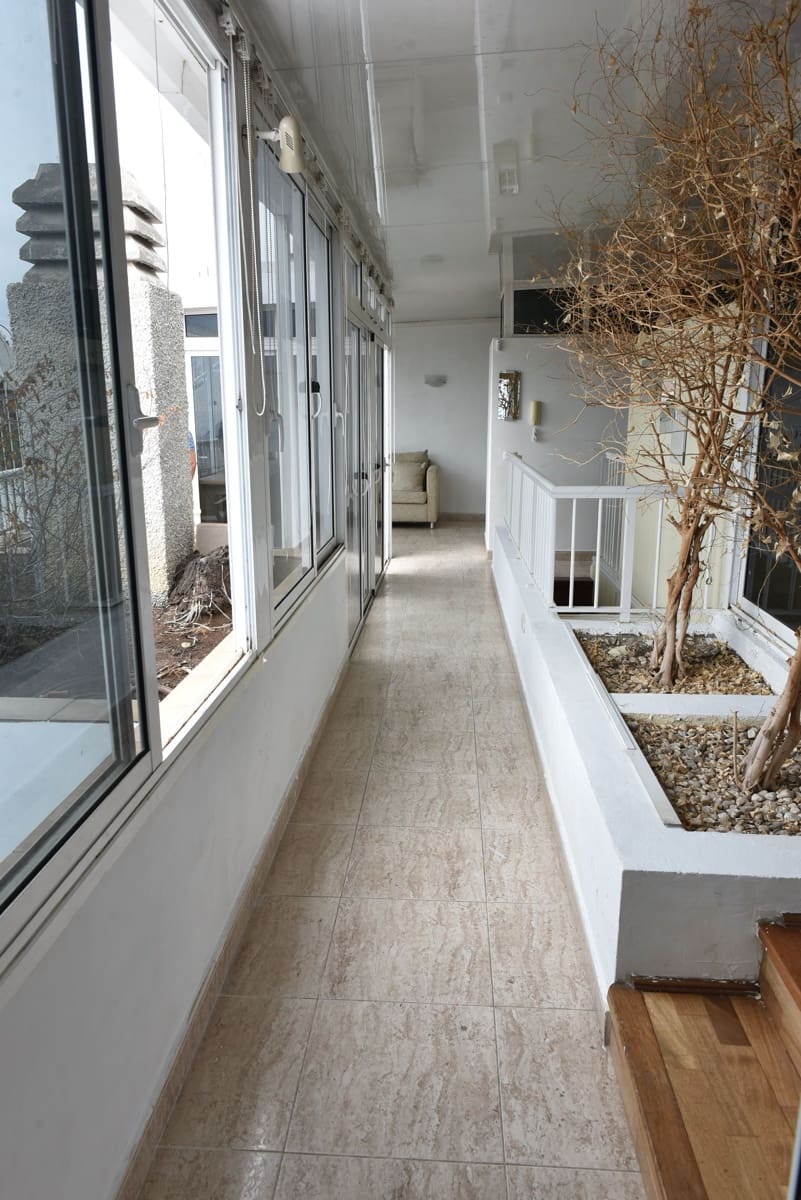 5 bedroom Penthouse for sale in Santa Cruz de Tenerife with pool garage - € 1,500,000 (Ref: 9834751)