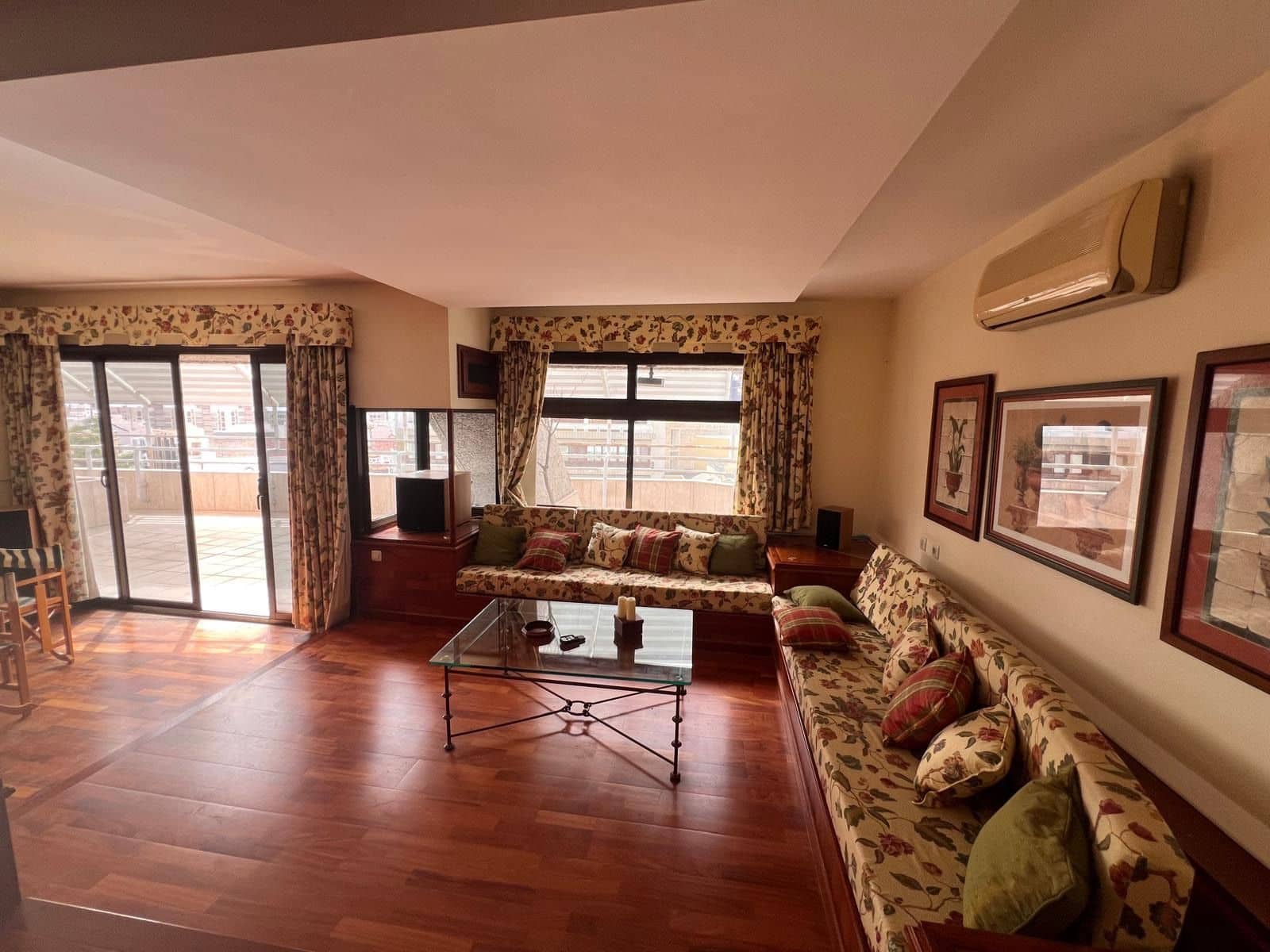 5 bedroom Penthouse for sale in Santa Cruz de Tenerife with pool garage - € 1,500,000 (Ref: 9834751)