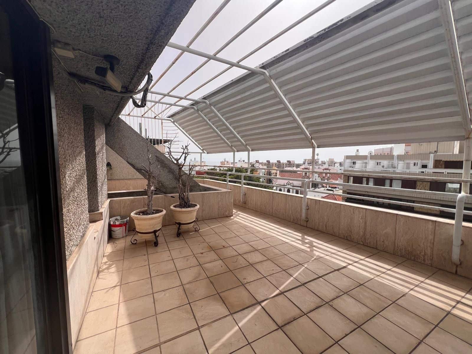 5 bedroom Penthouse for sale in Santa Cruz de Tenerife with pool garage - € 1,500,000 (Ref: 9834751)