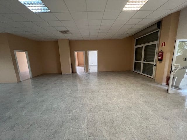Local Commercial à vendre à Las Palmas de Gran Canaria - 220 000 € (Ref: 9834754)