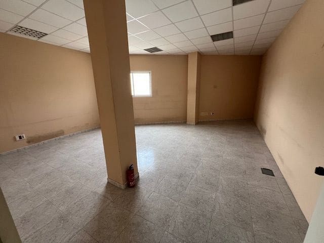 Local Commercial à vendre à Las Palmas de Gran Canaria - 220 000 € (Ref: 9834754)