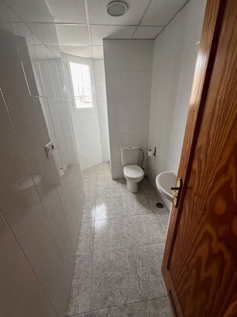 Local Commercial à vendre à Las Palmas de Gran Canaria - 220 000 € (Ref: 9834754)
