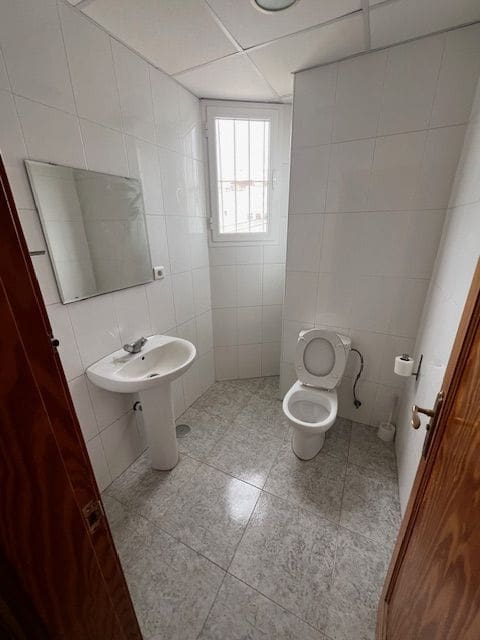 Local Commercial à vendre à Las Palmas de Gran Canaria - 220 000 € (Ref: 9834754)
