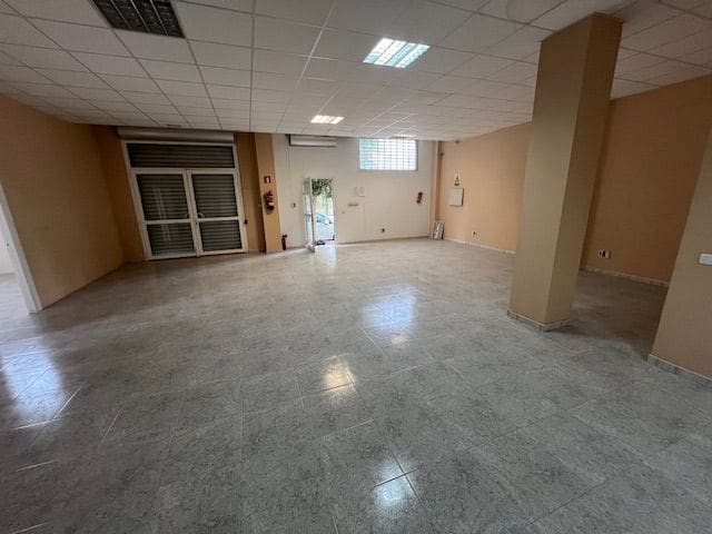 Local Commercial à vendre à Las Palmas de Gran Canaria - 220 000 € (Ref: 9834754)