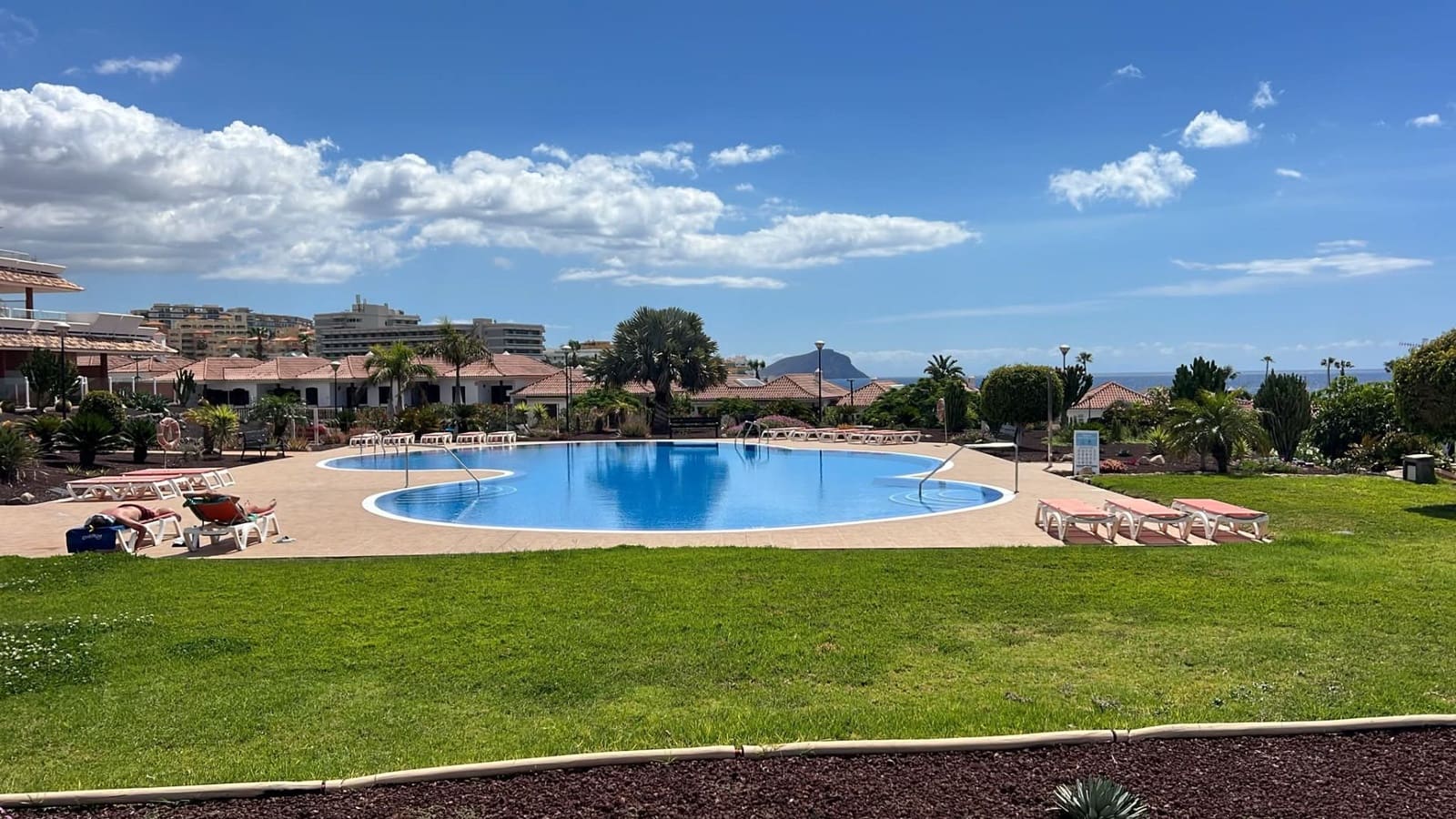 2 bedroom Flat for sale in Amarilla Golf with pool garage - € 327,075 (Ref: 9835255)