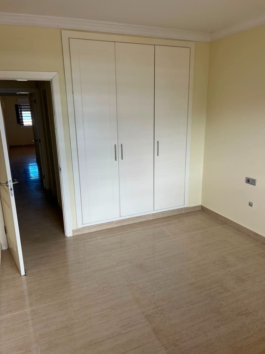 2 bedroom Flat for sale in Amarilla Golf with pool garage - € 327,075 (Ref: 9835255)