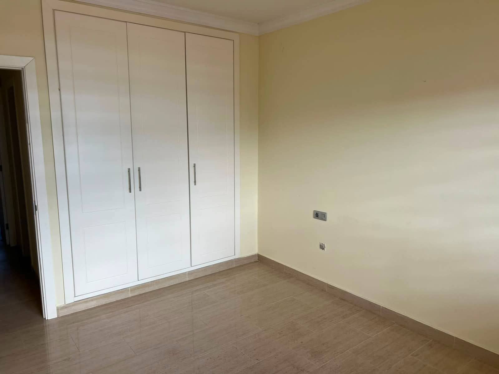 2 bedroom Flat for sale in Amarilla Golf with pool garage - € 327,075 (Ref: 9835255)
