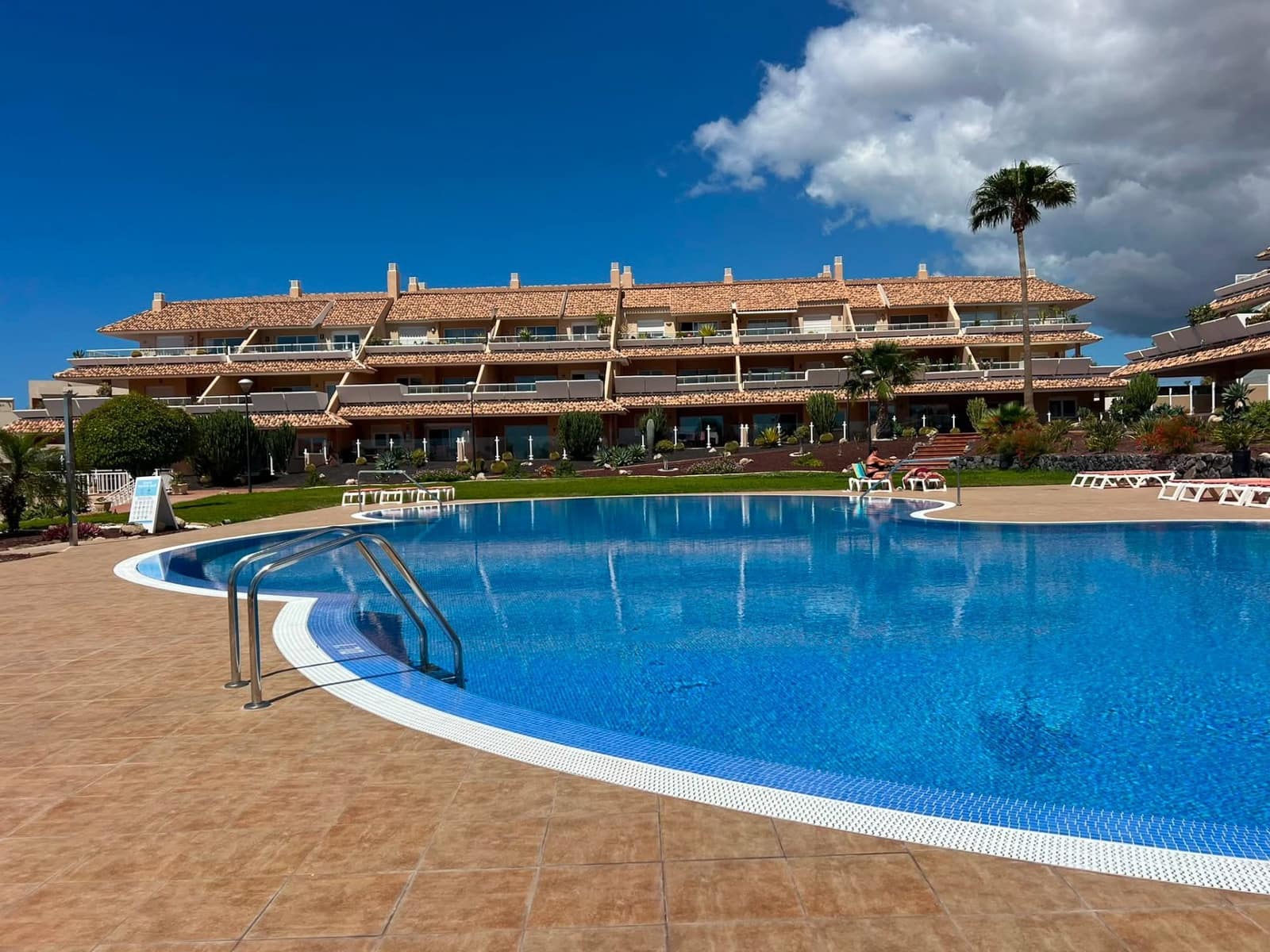 2 bedroom Flat for sale in Amarilla Golf with pool garage - € 327,075 (Ref: 9835255)
