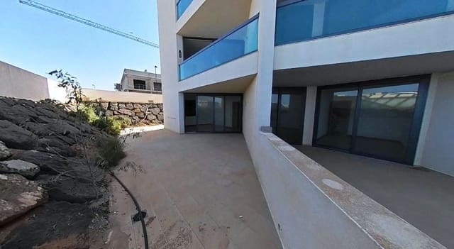 Casa de 3 habitaciones en El Cotillo, La Oliva en venta con piscina - 307.170 € (Ref: 9844923)