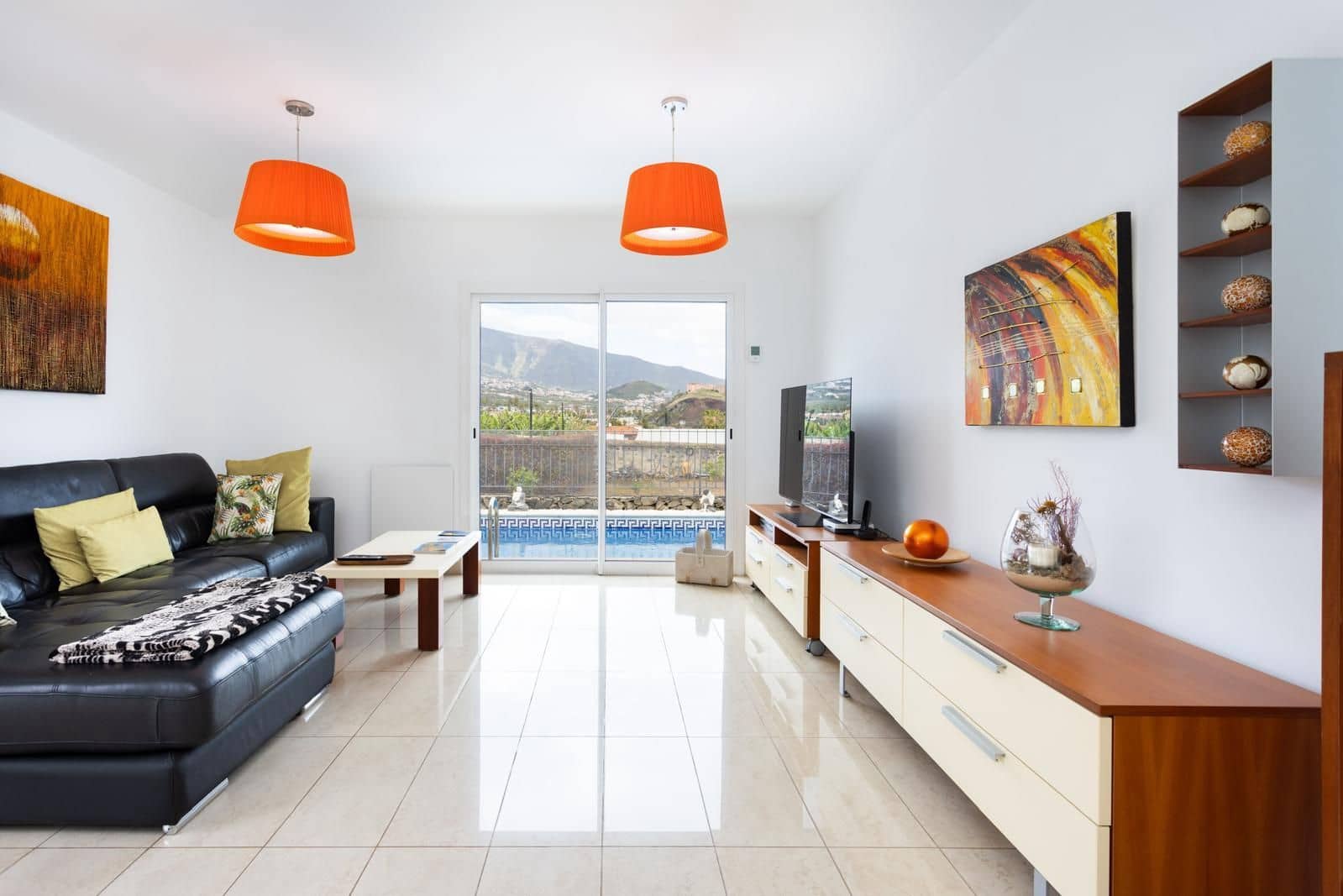 3 bedroom Villa for sale in La Orotava with pool garage - € 898,000 (Ref: 9866549)