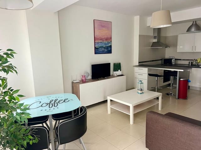 1 soveværelse Lejlighed til salg i Bajamar, San Cristóbal de La Laguna med garage - € 200.000 (Ref: 9872978)