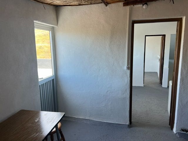 2 bedroom Villa for rent in San Cristobal de La Laguna with garage - € 900 (Ref: 9893725)