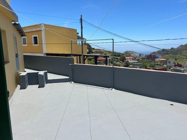 2 bedroom Villa for rent in San Cristobal de La Laguna with garage - € 900 (Ref: 9893725)