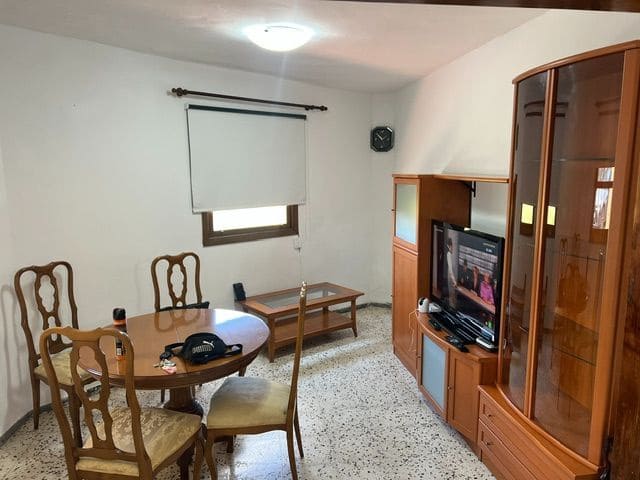 2 bedroom Villa for rent in San Cristobal de La Laguna with garage - € 900 (Ref: 9893725)