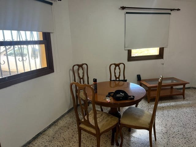 2 bedroom Villa for rent in San Cristobal de La Laguna with garage - € 900 (Ref: 9893725)