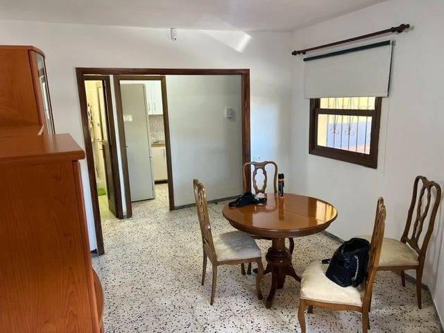2 bedroom Villa for rent in San Cristobal de La Laguna with garage - € 900 (Ref: 9893725)