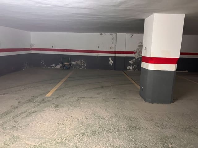 Garagem para venda em Santa Cruz de Tenerife - 32 000 € (Ref: 9910051)