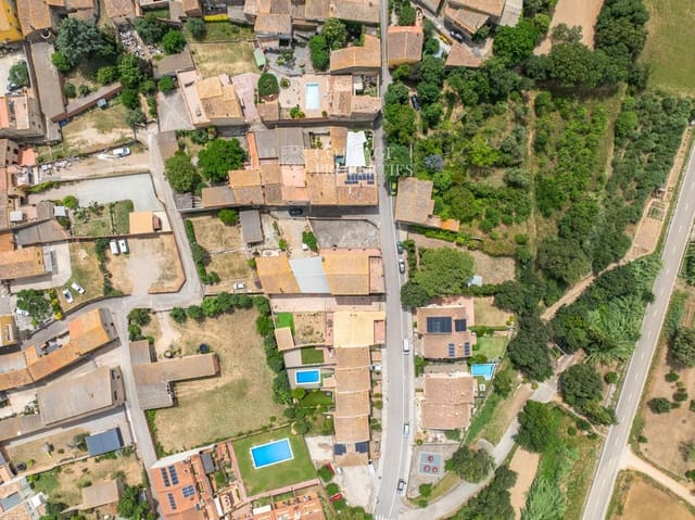 Villa til salg i Garrigàs - € 580.000 (Ref: 9116564)