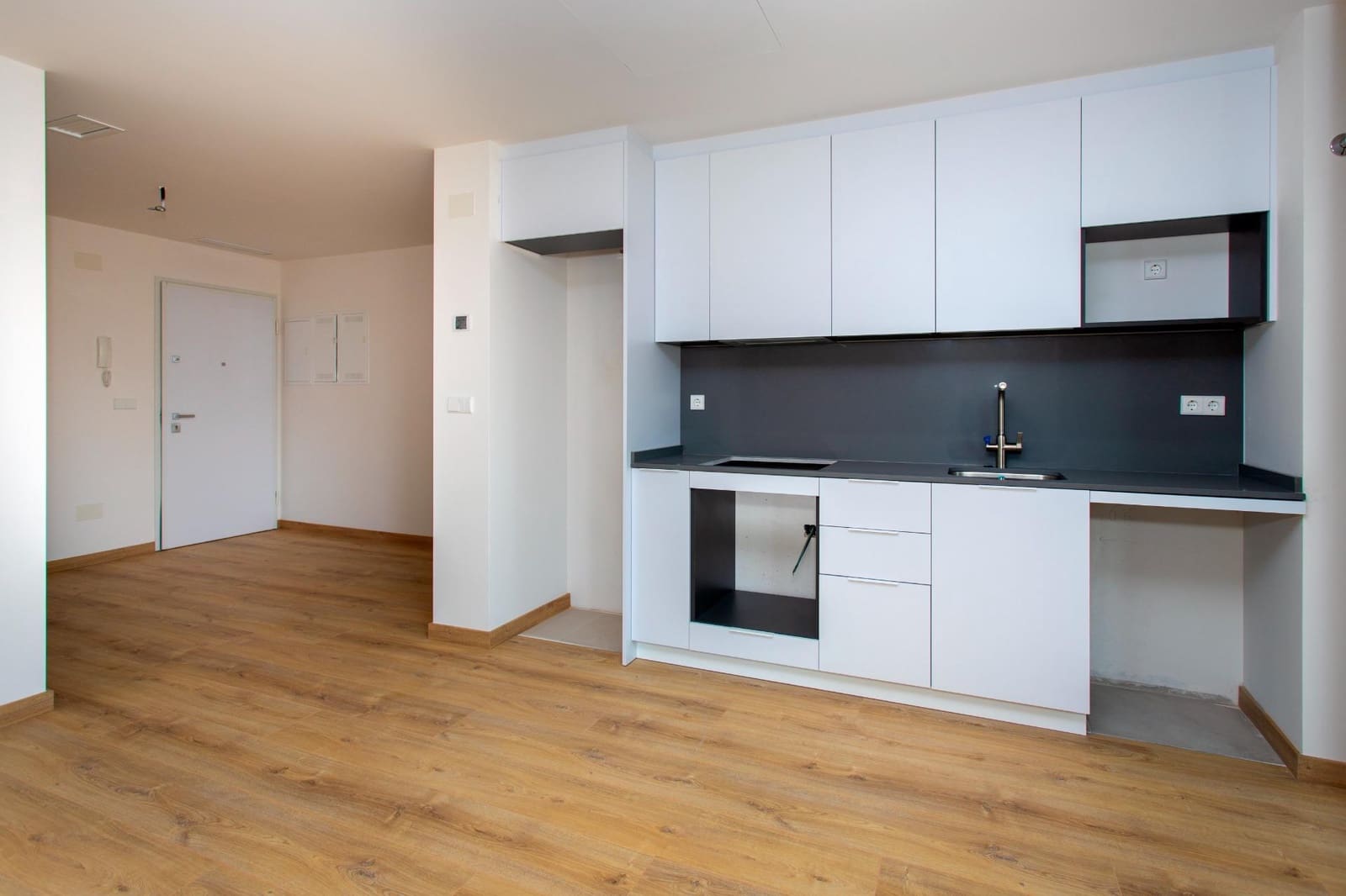 3 bedroom Apartment for sale in Hondon de las Nieves - € 215,000 (Ref: 10011504)