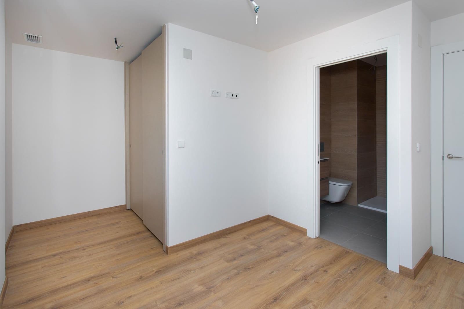 3 bedroom Apartment for sale in Hondon de las Nieves - € 215,000 (Ref: 10011504)