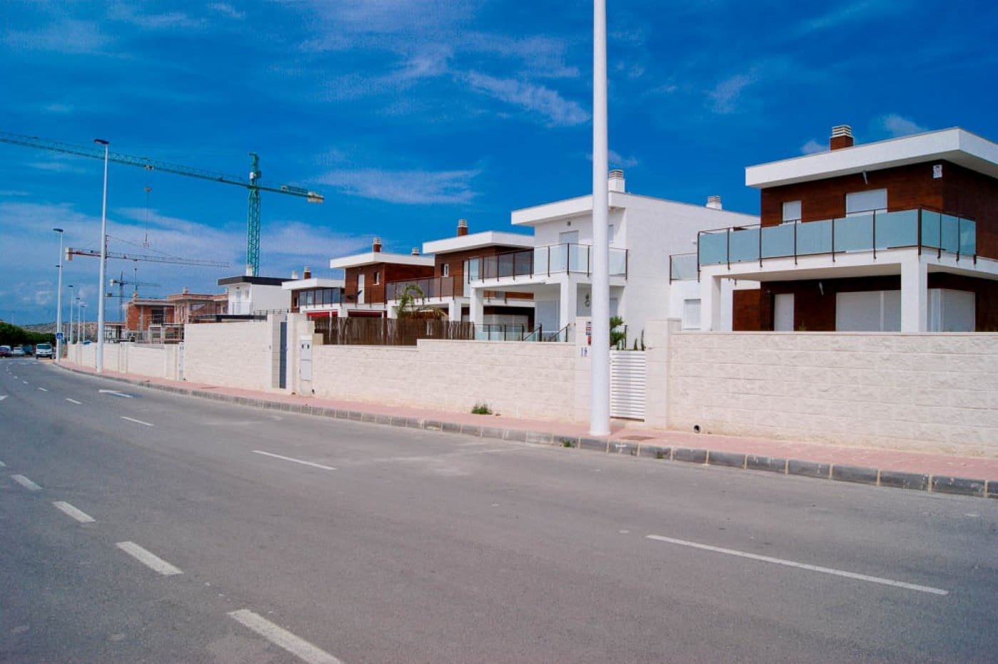 Chalet de 4 habitaciones en Gran Alacant en venta con piscina - 793.000 € (Ref: 4992431)